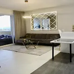 Cleo\'S Penthouse